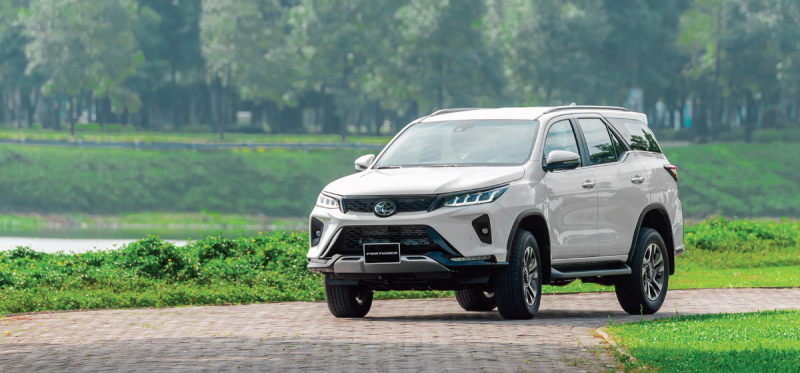 danh gia xe toyota fortuner 2024 moi ban tai viet nam gia ban giam lieu co keo noi doanh so 4304 12 800x373 - Đánh giá xe Toyota Fortuner 2025 mới bán tại Việt Nam: Giá bán giảm liệu có kéo nổi doanh số "bết bát"?
