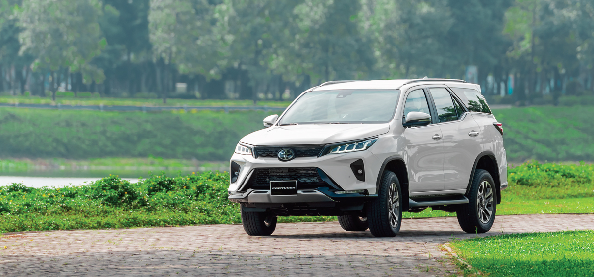 Đánh giá xe Toyota Fortuner 2025 mới bán tại Việt Nam: Giá bán giảm liệu có kéo nổi doanh số "bết bát"? - Hyundai Trường Chinh