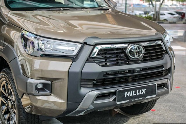 Toyota Hilux 2023 d&agrave;nh cho thị trường &Uacute;c kh&ocirc;ng c&oacute; điểm kh&aacute;c biệt ở đầu xe so với bản tiền nhiệm hiện h&agrave;nh ở Việt Nam.