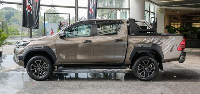 B&ecirc;n sườn xe c&oacute; lẽ l&agrave; khu vực được nh&agrave; sản xuất ch&uacute; trọng n&acirc;ng cấp cho Toyota Hilux 2023.