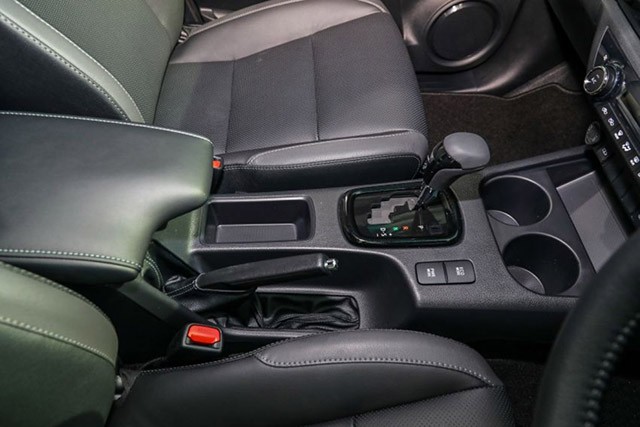 Toyota Hilux 2023 vẫn giữ nguy&ecirc;n với động cơ diesel giống xe đang b&aacute;n ở thị trường trong nước.