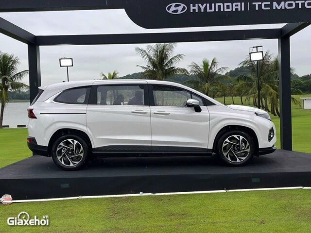 Hyundai Custin Hyundai Custin
