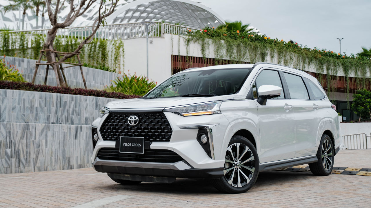 nen chon hyundai stargazer x hay toyota veloz cross top tren duong dua danh cho phan khuc mpv 7 cho 4831 1 - N&ecirc;n chọn Hyundai Stargazer X hay Toyota Veloz Cross Top tr&ecirc;n đường đua d&agrave;nh cho ph&acirc;n kh&uacute;c MPV 7 chỗ?
