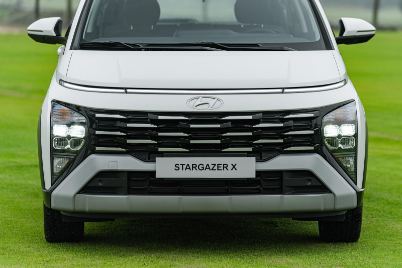 So sánh Hyundai Stargazer X và Stargazer X cao cấp - “tuy một mà hai” so sanh hyundai stargazer x va stargazer x cao cap tuy mot ma hai 4755 3 800x533 - So sánh Hyundai Stargazer X và Stargazer X cao cấp - “tuy một mà hai”