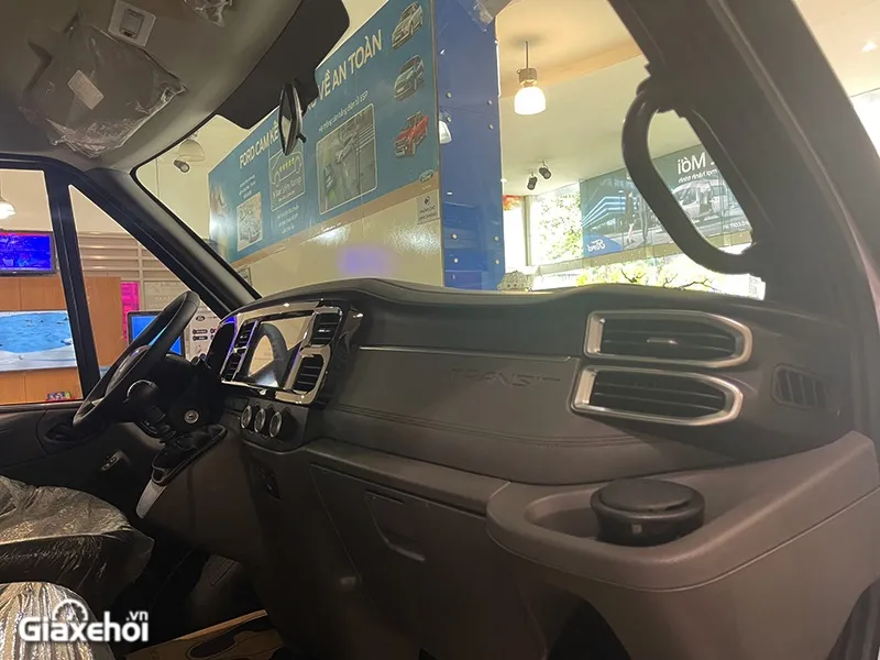 danh gia xe ford transit 2022 xe mini bus ban chay nhat phan khuc 4871 9 - Đ&aacute;nh gi&aacute; xe Ford Transit 2022 - Xe Mini bus b&aacute;n chạy nhất ph&acirc;n kh&uacute;c