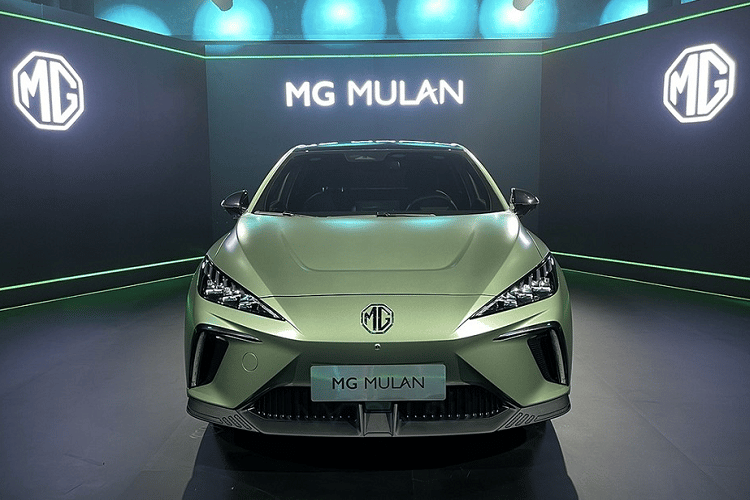 Đánh giá xe MG4 EV 2025: Xe điện có thiết kế đẹp và cuốn hút danh gia xe mg4 ev 2025 xe dien co thiet ke dep va cuon hut 5261 1 - Đánh giá xe MG4 EV 2025: Xe điện có thiết kế đẹp và cuốn hút