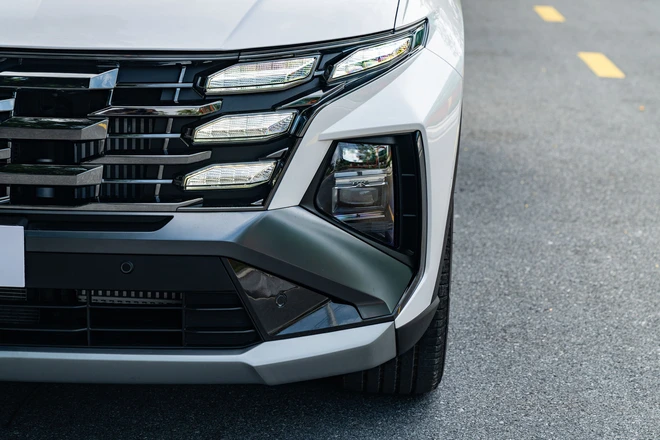 tucson 109 3 - Đ&aacute;nh gi&aacute; Hyundai Tucson bản Xăng ti&ecirc;u chuẩn, gi&aacute; 769 triệu đồng