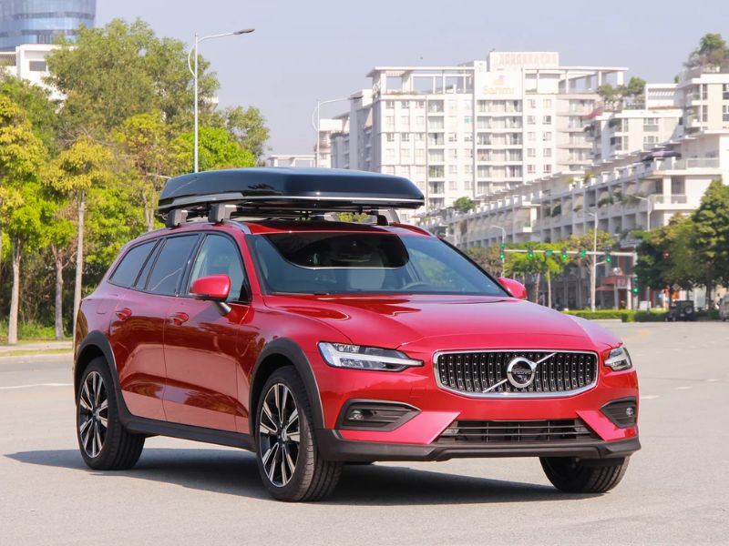 Volvo V60 Cross Country 2022 c&oacute; thiết kế thể thao, nội thất sang trọng